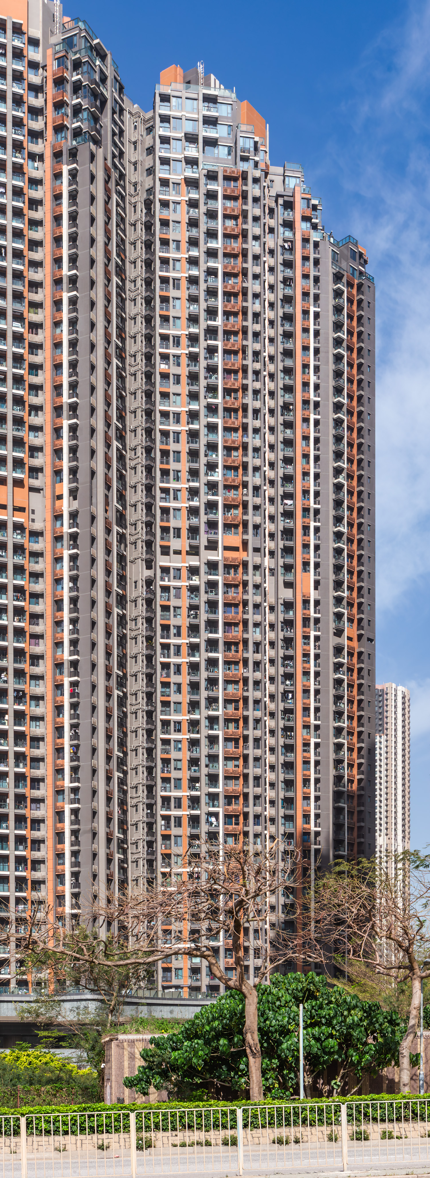 LOHAS Park Wings At Sea Tower 2, Hong Kong - View from the east. © Mathias Beinling